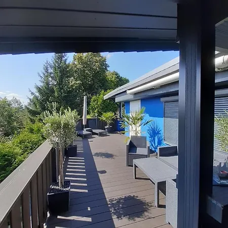 Schwarzatalblick In Ortsteil Boehlscheiben