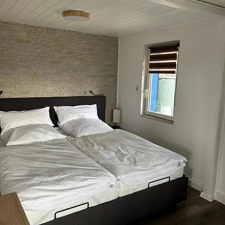 Ferienhaus Schwarzatalblick In Ortsteil Böhlscheiben Bad Blankenburg