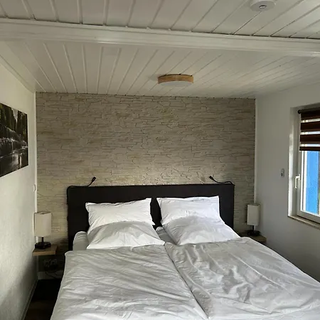 Holiday home Schwarzatalblick In Ortsteil Boehlscheiben *