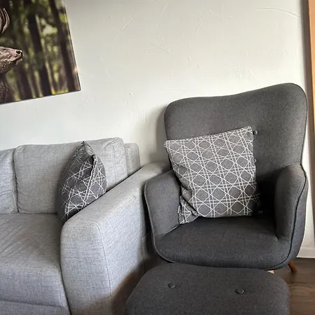 Ferienhaus Schwarzatalblick In Ortsteil Böhlscheiben *